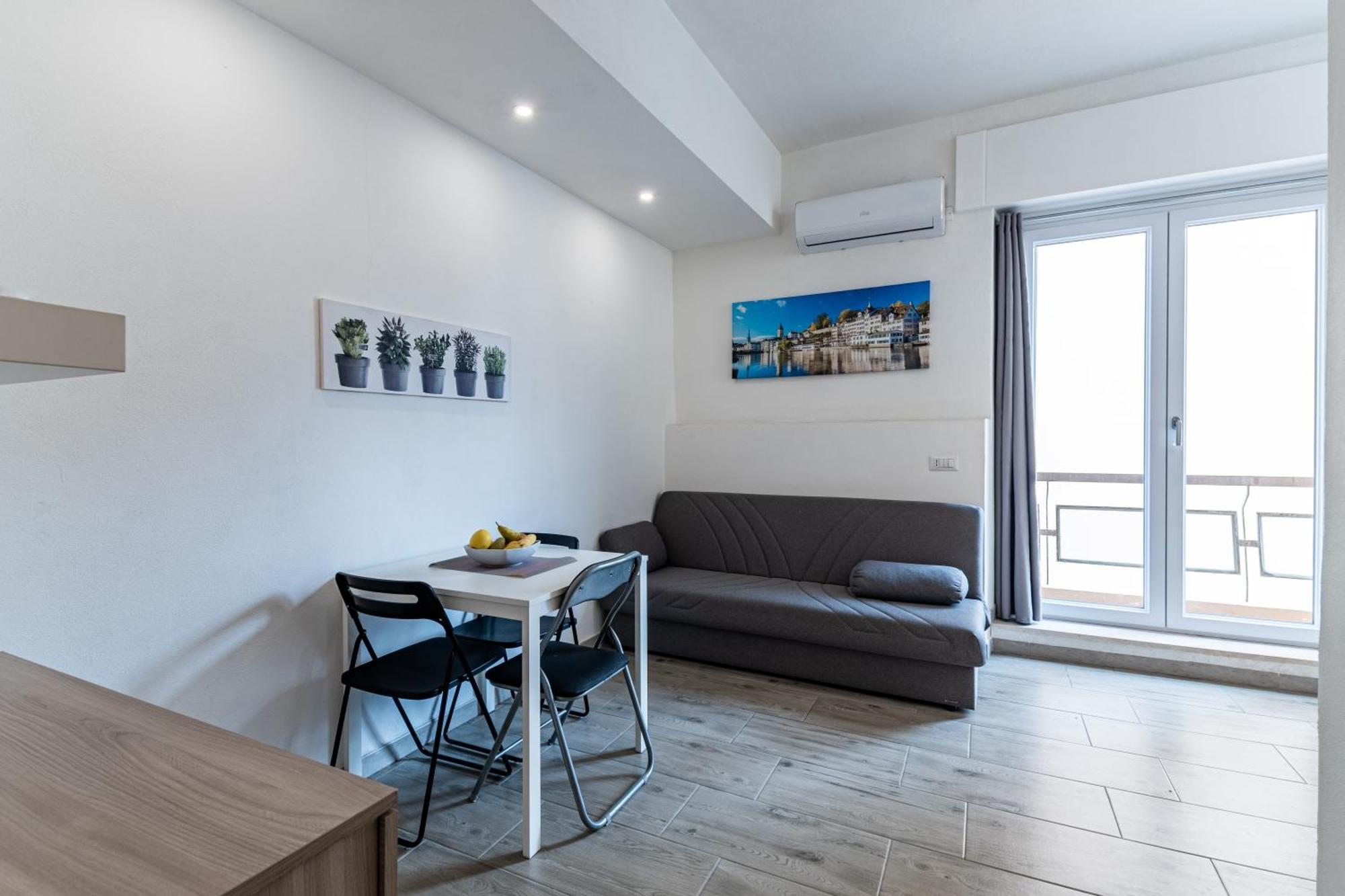 Paolo'S House Apartment Каляри Екстериор снимка
